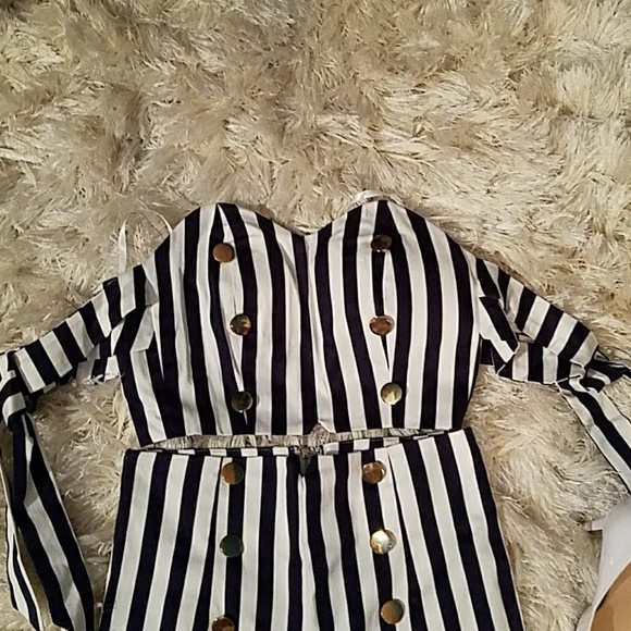 New with tag two pieces striped outfits - Picture 2 of 4